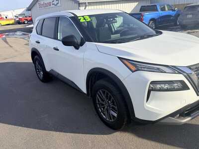 2023 Nissan Rogue, $19899.00. Photo 7