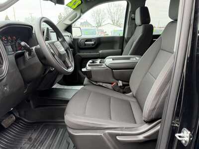 2022 GMC 1500 Crew Cab, $26855.00. Photo 10