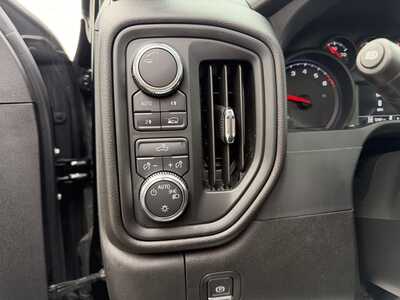 2022 GMC 1500 Crew Cab, $26855.00. Photo 12