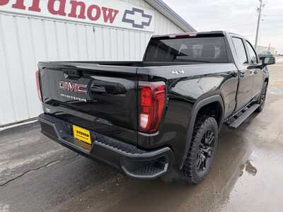2022 GMC 1500 Crew Cab, $26855.00. Photo 3