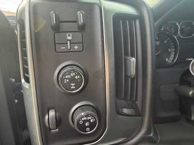 2015 Chevrolet SILVERADO 1500, $17990.00. Photo 12