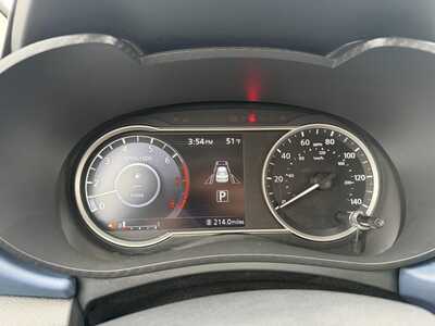 2025 Nissan Versa, $15950.00. Photo 11