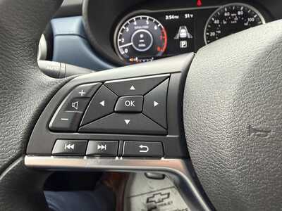 2025 Nissan Versa, $15950.00. Photo 12