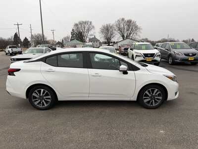 2025 Nissan Versa, $15950.00. Photo 6