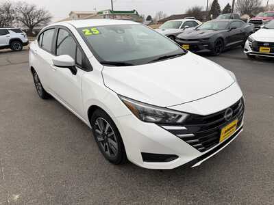 2025 Nissan Versa, $15950.00. Photo 7