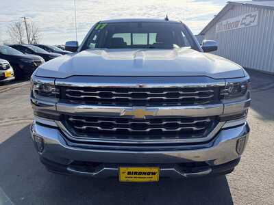 2017 Chevrolet 1500 Crew Cab, $29990.00. Photo 4