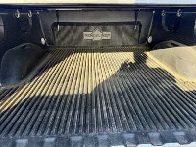 2017 Chevrolet 1500 Crew Cab, $29990.00. Photo 5