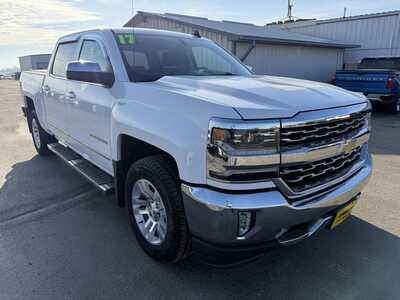 2017 Chevrolet 1500 Crew Cab, $29990.00. Photo 8
