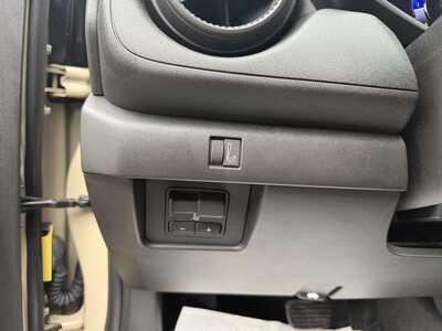 2023 Chevrolet Colorado Crew Cab, $39900.00. Photo 11