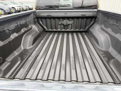 2023 Chevrolet Colorado Crew Cab, $39900.00. Photo 4