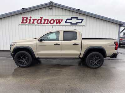 2023 Chevrolet Colorado Crew Cab, $39900.00. Photo 6