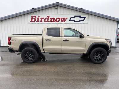 2023 Chevrolet Colorado Crew Cab, $39900.00. Photo 1