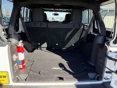 2016 Jeep Wrangler Unlimited, $18966.00. Photo 8