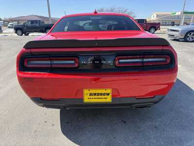 2015 Dodge Challenger, $19950.00. Photo 6