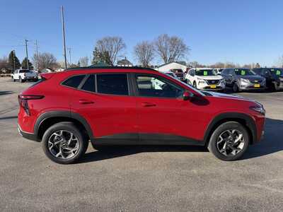 2026 Chevrolet Trax, $24990.00. Photo 4