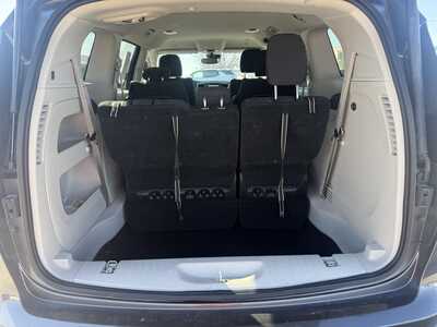 2023 Chrysler Voyager, $22855.00. Photo 8