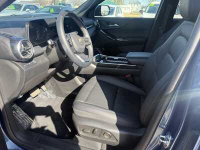 2025 Chevrolet Equinox, $28990.00. Photo 10