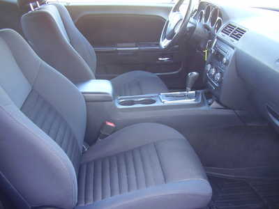 2014 Dodge Challenger, $10900. Photo 6