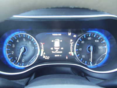 2020 Chrysler Pacifica, $19500. Photo 4
