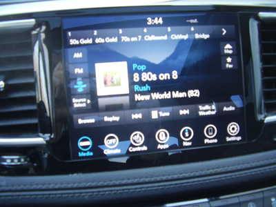 2020 Chrysler Pacifica, $19500. Photo 5