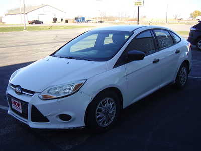 2012 Ford Focus, $2500. Photo 6