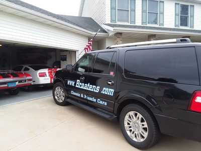 2011 Ford Expedition EL, $9999. Photo 1