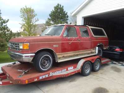 1988 Ford Bronco, $4999. Photo 2