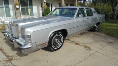 1978 Lincoln Town Car, $19999. Photo 2