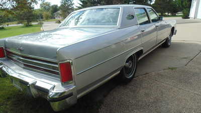 1978 Lincoln Town Car, $19999. Photo 4