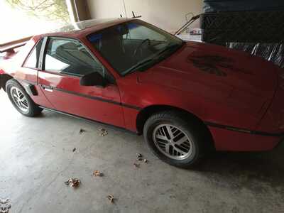 1984 Pontiac Fiero, $6999. Photo 5