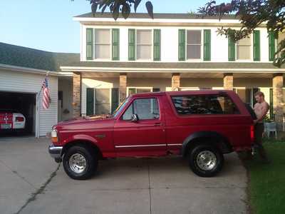 1995 Ford Bronco, $4999. Photo 1