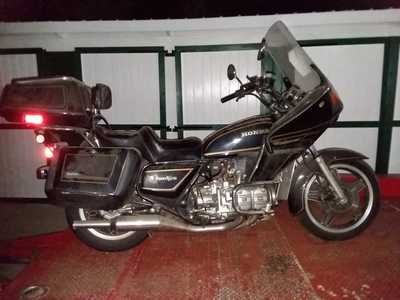 1981 Gold Wing Motorcycle, $2499. Photo 1