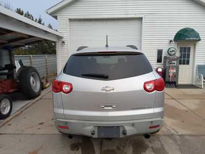 2011 Chevrolet Traverse, $4999. Photo 2