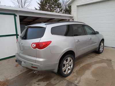 2011 Chevrolet Traverse, $4999. Photo 3