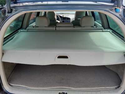 2004 Volvo XC70, $1999. Photo 4