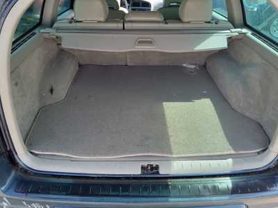 2004 Volvo XC70, $1999. Photo 5