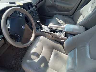 2004 Volvo XC70, $1999. Photo 7