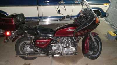 1982 Honda Motorcycle, $2499. Photo 1