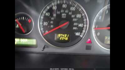 2004 Volvo XC70, $3999. Photo 8