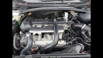 2004 Volvo XC70, $3999. Photo 10