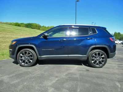 2021 Jeep Compass, $21500. Photo 2