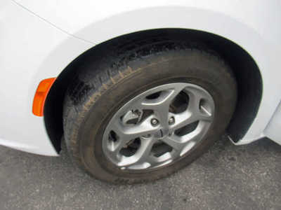 2023 Chrysler Pacifica, $29900. Photo 8