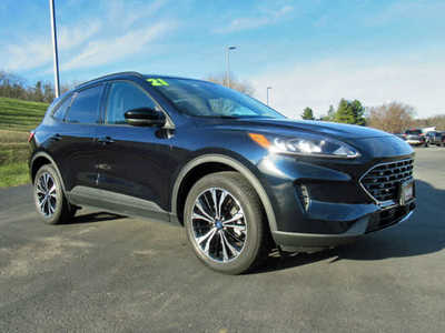 2021 Ford Escape, $21900. Photo 12