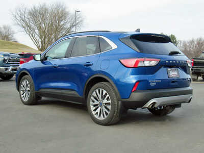 2022 Ford Escape, $25700. Photo 3
