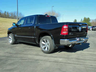 2021 RAM 1500 Crew Cab, $40500. Photo 3