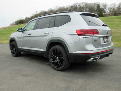 2021 Volkswagen Atlas, $19500. Photo 3