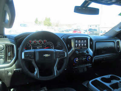 2021 Chevrolet 3500 Crew Cab, $49500. Photo 6