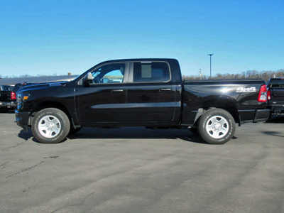 2024 RAM 1500 Crew Cab, $39900. Photo 2