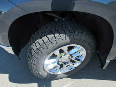 2023 Chevrolet 1500 Crew Cab, $37900. Photo 7