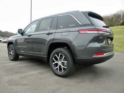 2025 Jeep Grand Cherokee, $. Photo 3